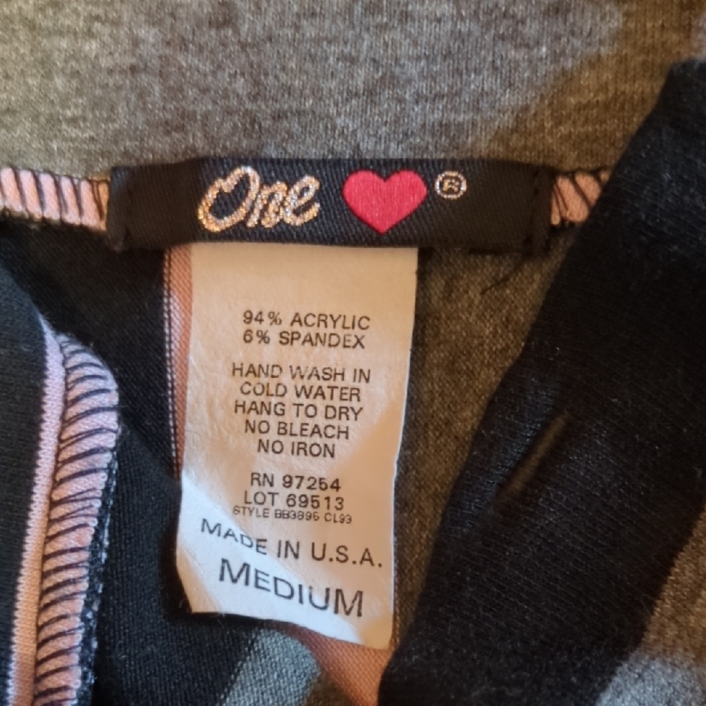 Chic Asymmetrical Skirt with Pink and Black Stripes - Picture 2 of 5
